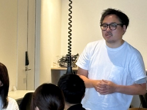 発表する参加者